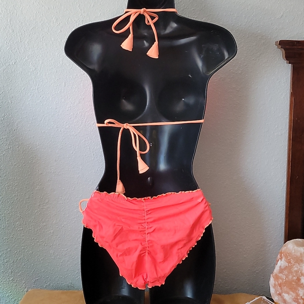 Victoria's Secret Cheeky Bikini set - Picture 3 of 4